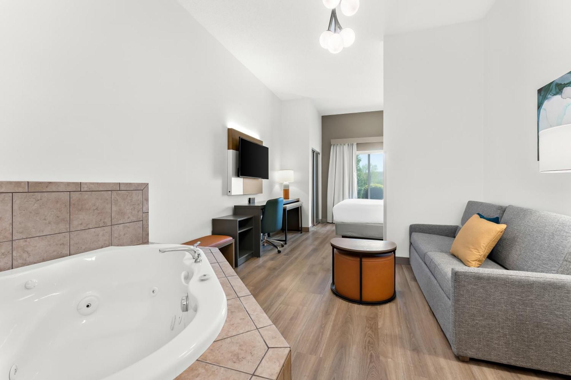 Comfort Inn & Suites Tunkhannock Buitenkant foto