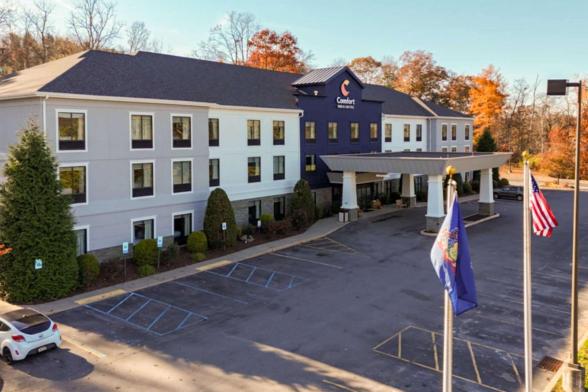 Comfort Inn & Suites Tunkhannock Buitenkant foto