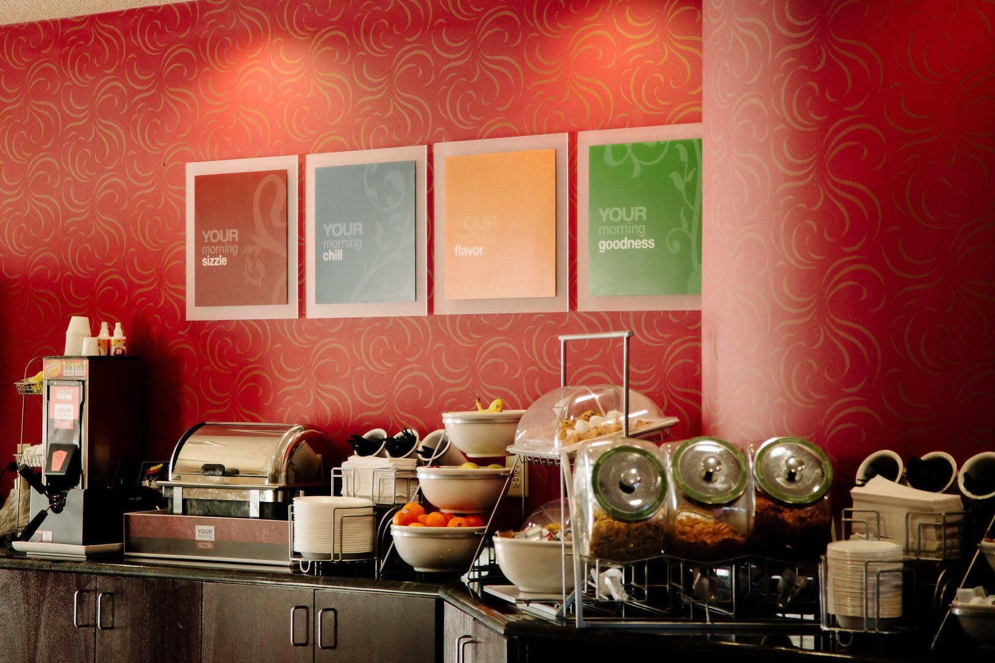 Comfort Inn & Suites Tunkhannock Buitenkant foto
