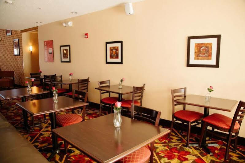 Comfort Inn & Suites Tunkhannock Buitenkant foto